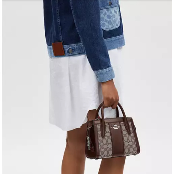 COACH Andrea Carryall Bag Crossbody Signature Jacquard CT766 Oak/Maple NWT - Picture 6 of 11